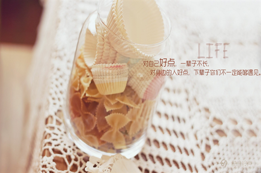 女子拒付高昂开锁费，怒赶两位师傅